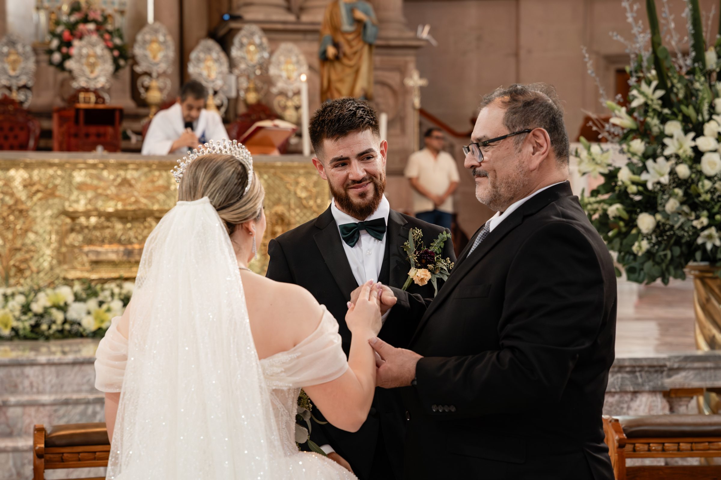 Preparativos de la novia antes de la ceremonia — Alfredo Martínez Foto