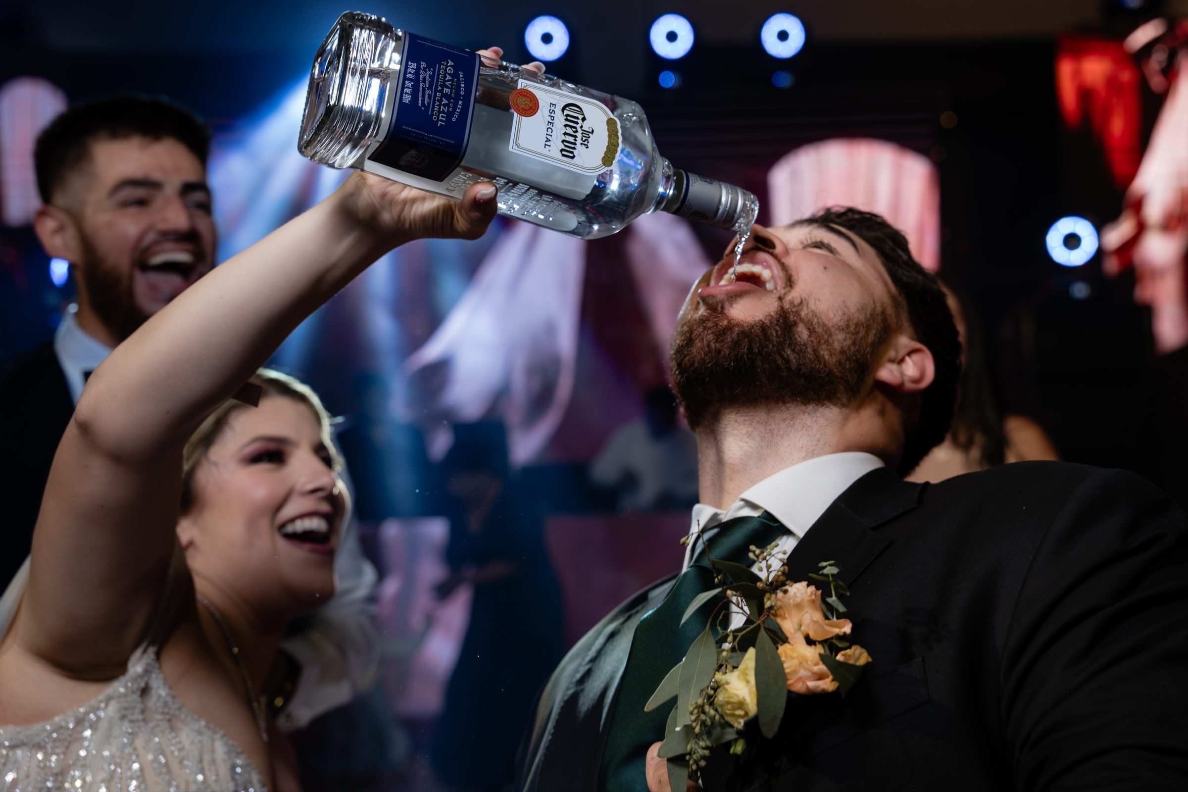 Preparativos de la novia antes de la ceremonia — Alfredo Martínez Foto