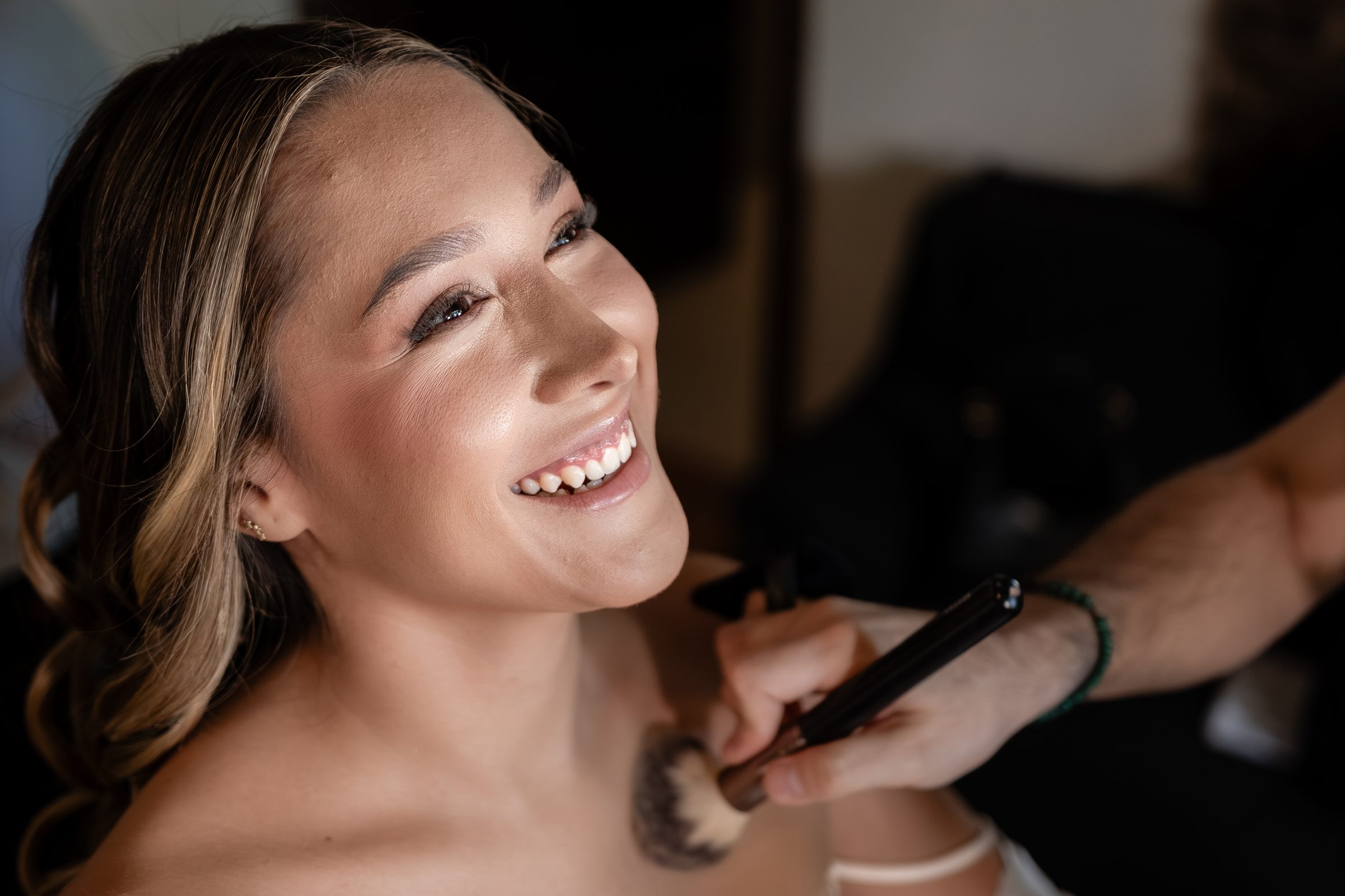 Preparativos de la novia antes de la ceremonia — Alfredo Martínez Foto