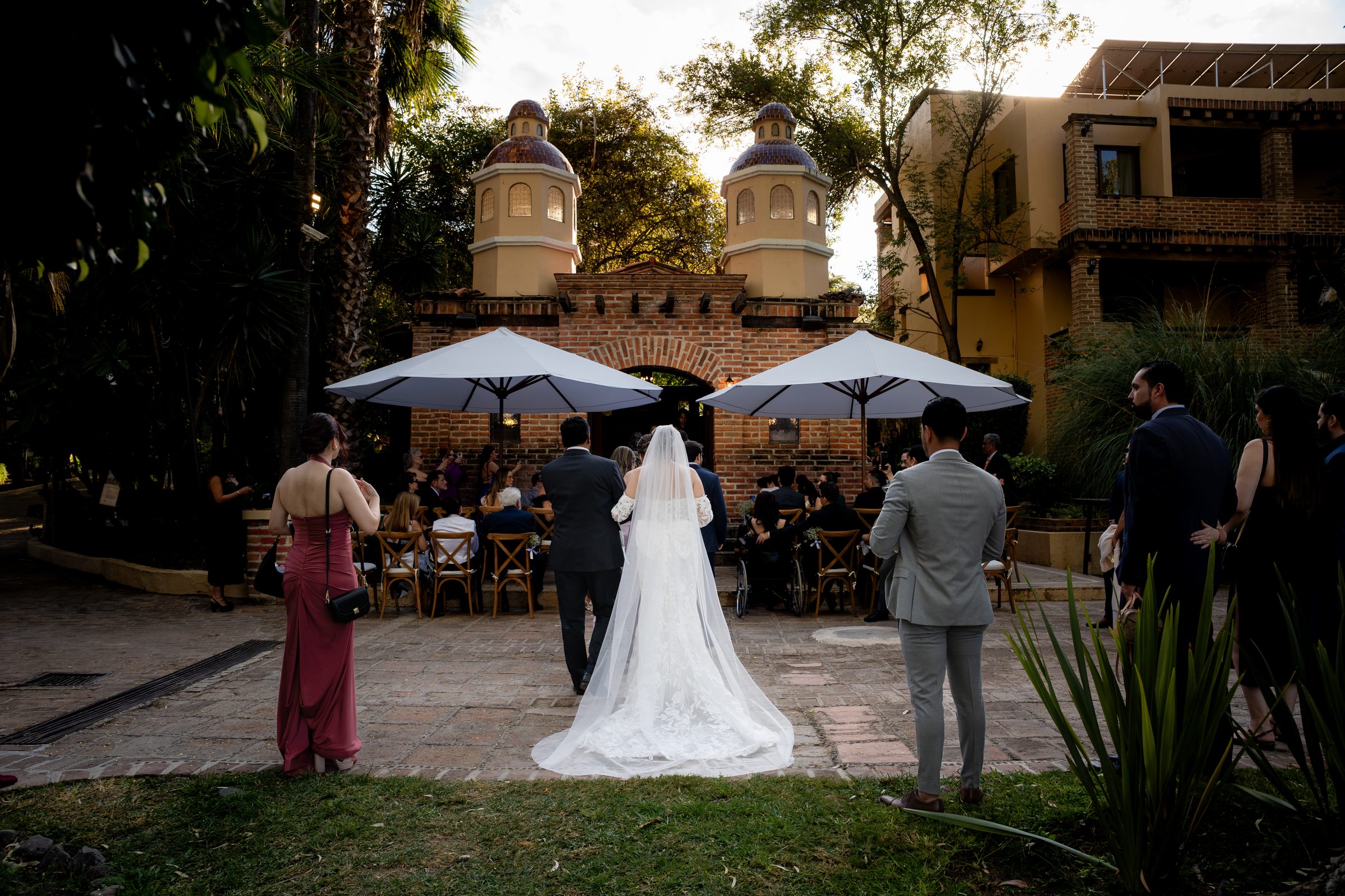 Detalles de boda: anillos, zapatos y joyería — Alfredo Martínez Foto